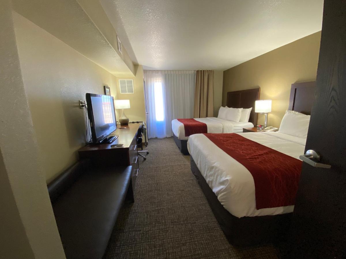 Comfort Inn & Suites Goodland Buitenkant foto