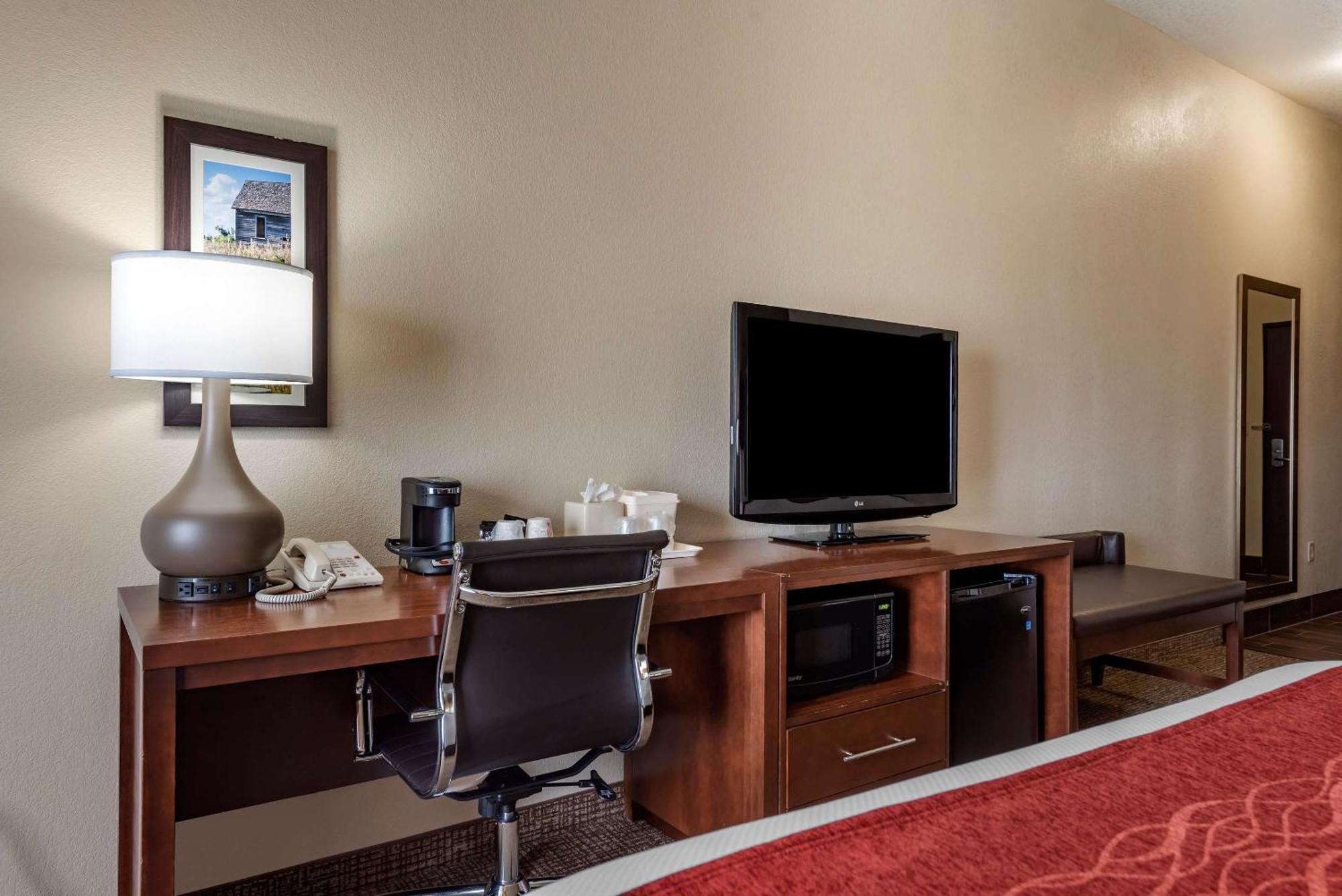 Comfort Inn & Suites Goodland Buitenkant foto